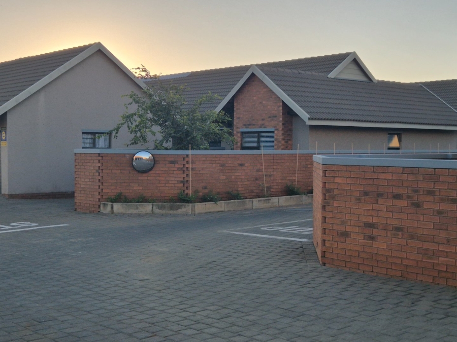 3 Bedroom Property for Sale in Heuwelsig Free State